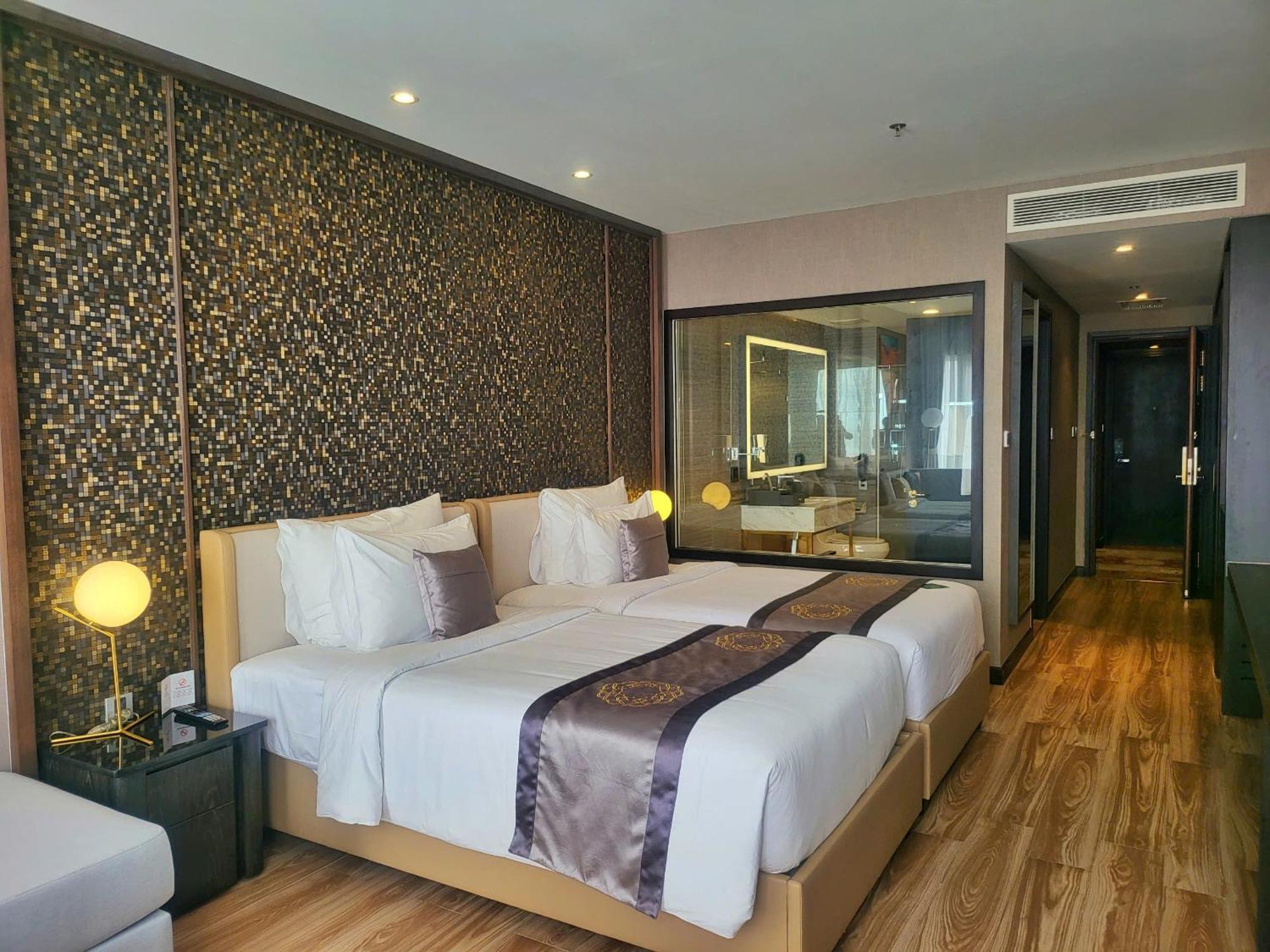 Diamond Stars Khách sạn 5*