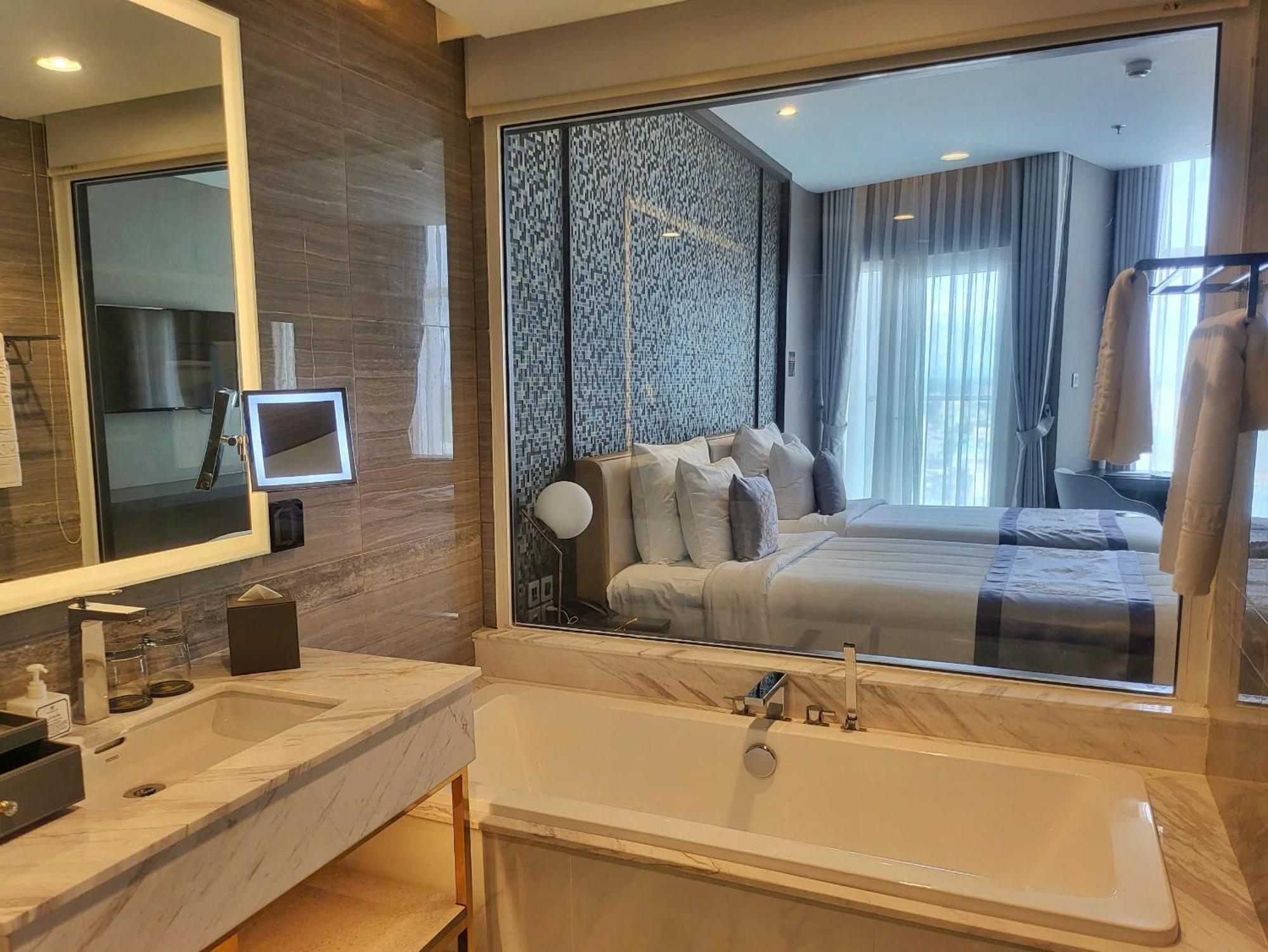 Diamond Stars Khách sạn 5*